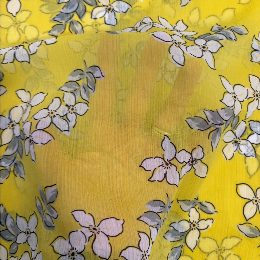 Who What Wear Yellow Floral Blouse. Never Worn. Dainty, Ditsy Floral - Picture 7 of 7
